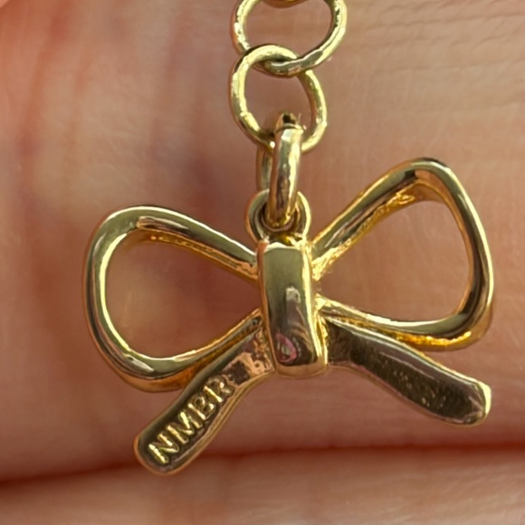 Numbering Mini Ribbon Bow Tie Pearl Necklace - Picture 4 of 6